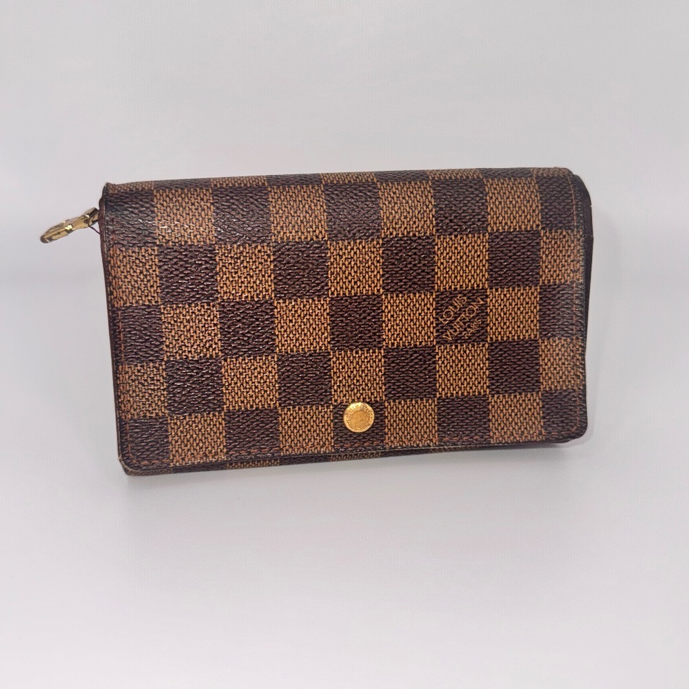 LOUIS VUITTON - Damier Billets Tresor Bifold R1.317